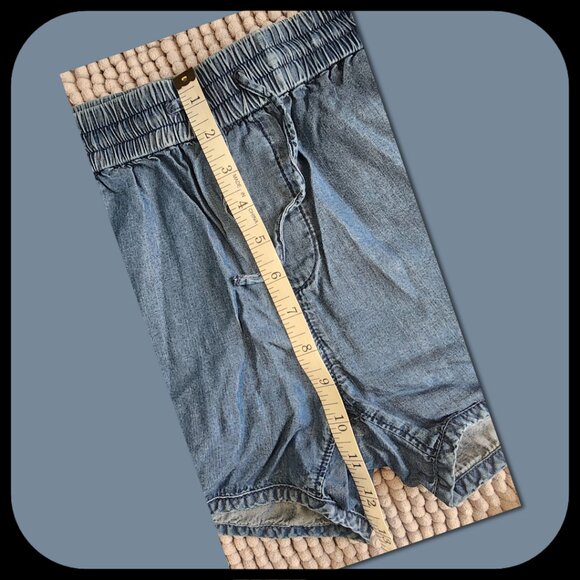 DEX || Elastic Waist Chambray Shorts (SIZE S) - Picture 5 of 5